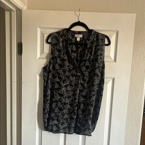 Loft Black and White Relaxed Sleeveless Blouse